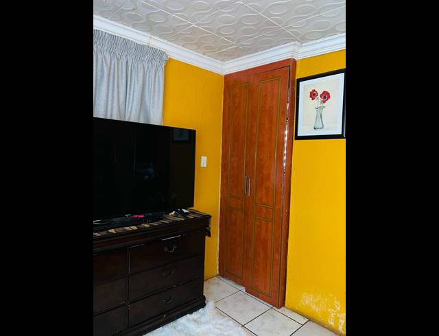 3 BEDROOM FREESTANDING FOR SALE IN SOSHANGUVE XX